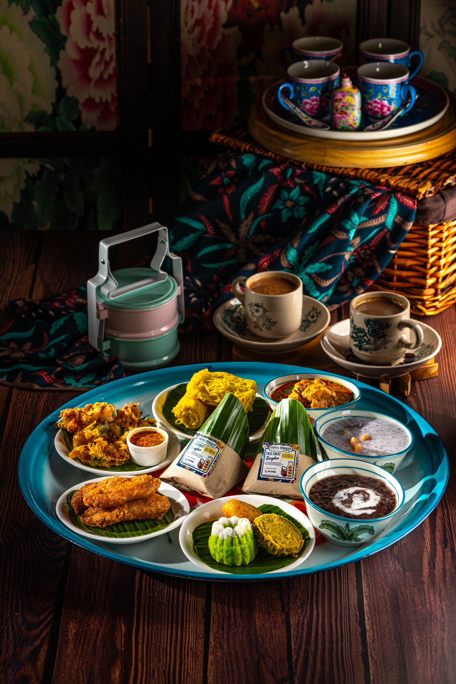 Peranakan Hi Tea Set