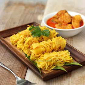Roti Jala Kapitan Kari Ayam